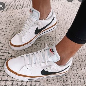 Nike Court Legacy Size 9